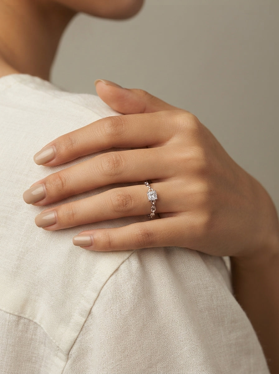 Linked Crystal Ring