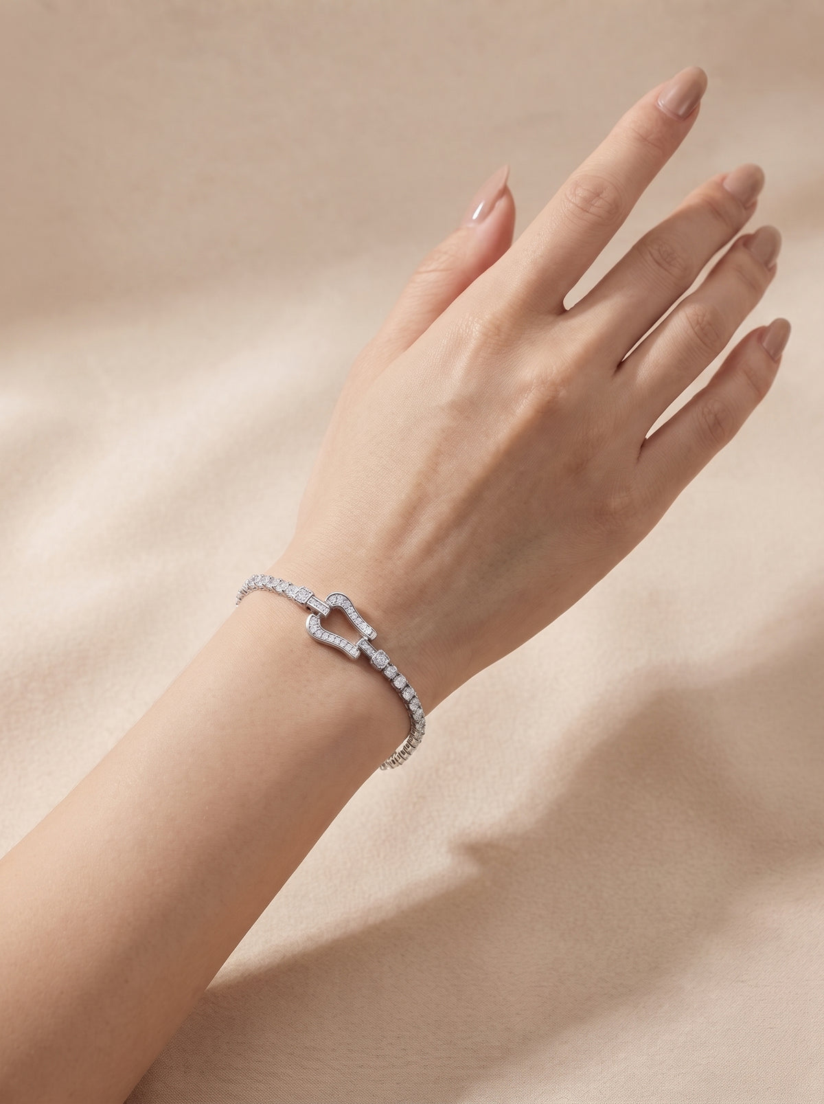 Lumière Buckle Bracelet